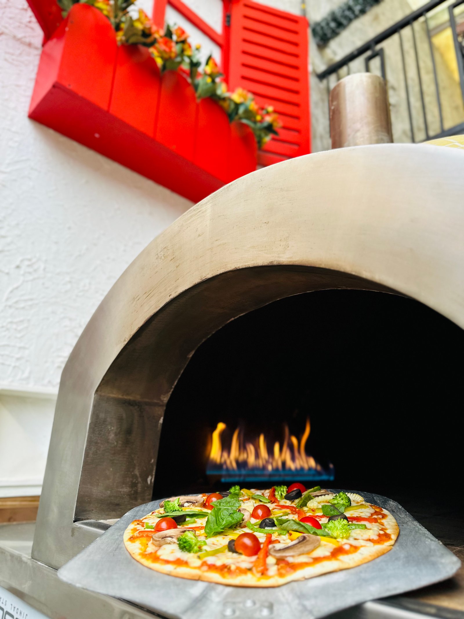 Best Place to Eat in Noida